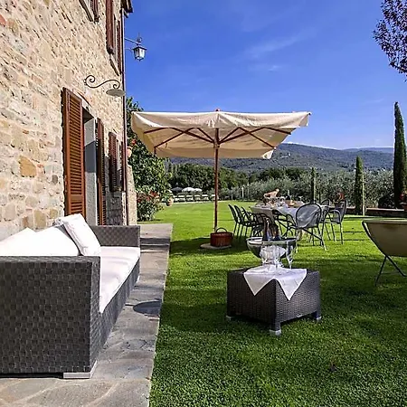 In With Pool And Hill Views Cortona