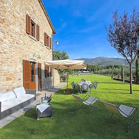 In With Pool And Hill Views Hotel 3*